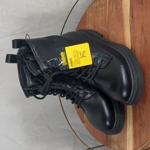 Tredsafe Slip Resistant Raven Boots